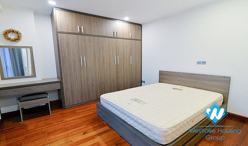 Fully furnished 154m high floor apartment for rent